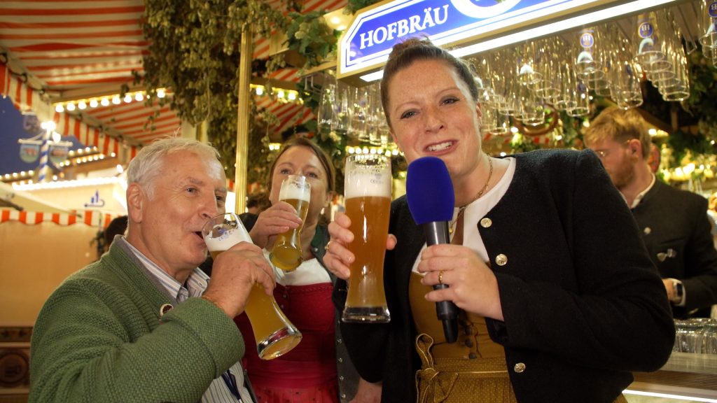 Anja im Weissbierkarusell – Schmankerl 2025